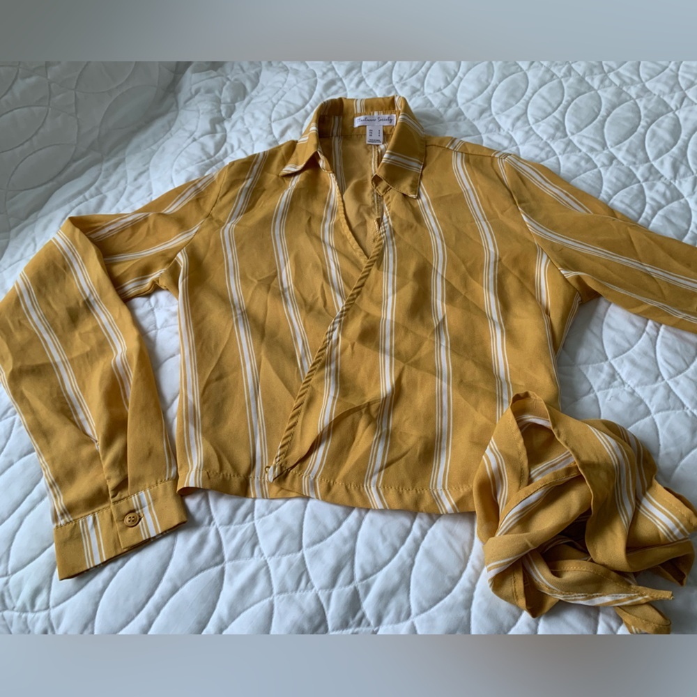 #30 Streetwear Society wrap blouse with collar.  Size S